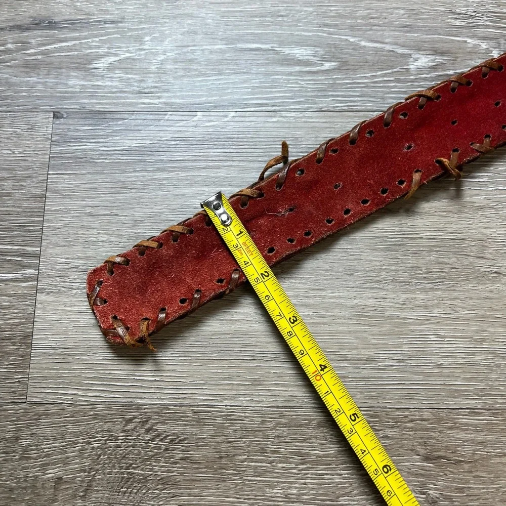 Vintage Tooled Leather Belt Womens XL Brown Red Boho Whipstitch Wood Buckle